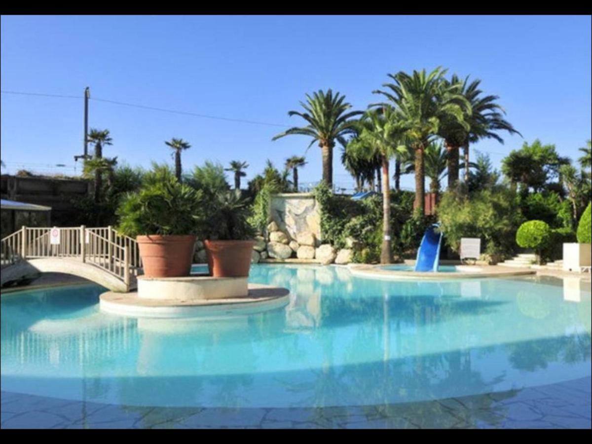 Cannes Vue Mer Esterno foto